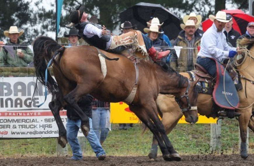 How a bareback rider boots the blues