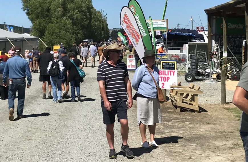 Thousands flock to Southern Field Days